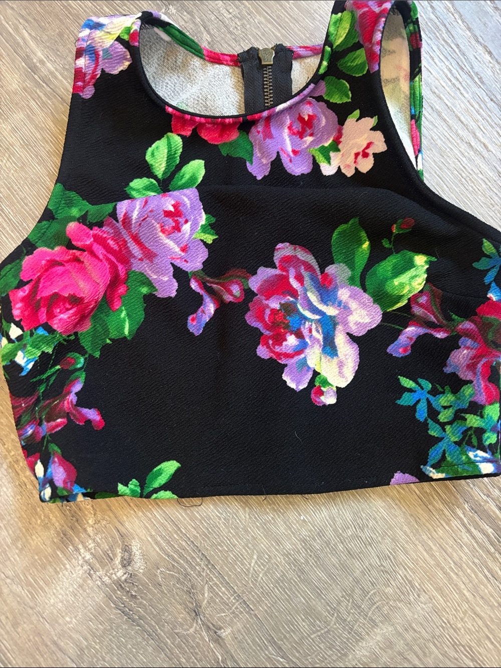Show me your mumu floral Crop Top with Bold Rose Print